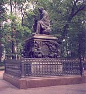 Памятник Крылову И.А. в Летнем саду